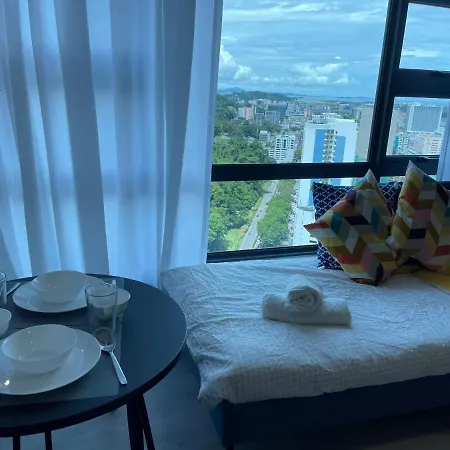 Jq2 2Bdrm In Town On High Floor With Stunning View Of Kk Apartment